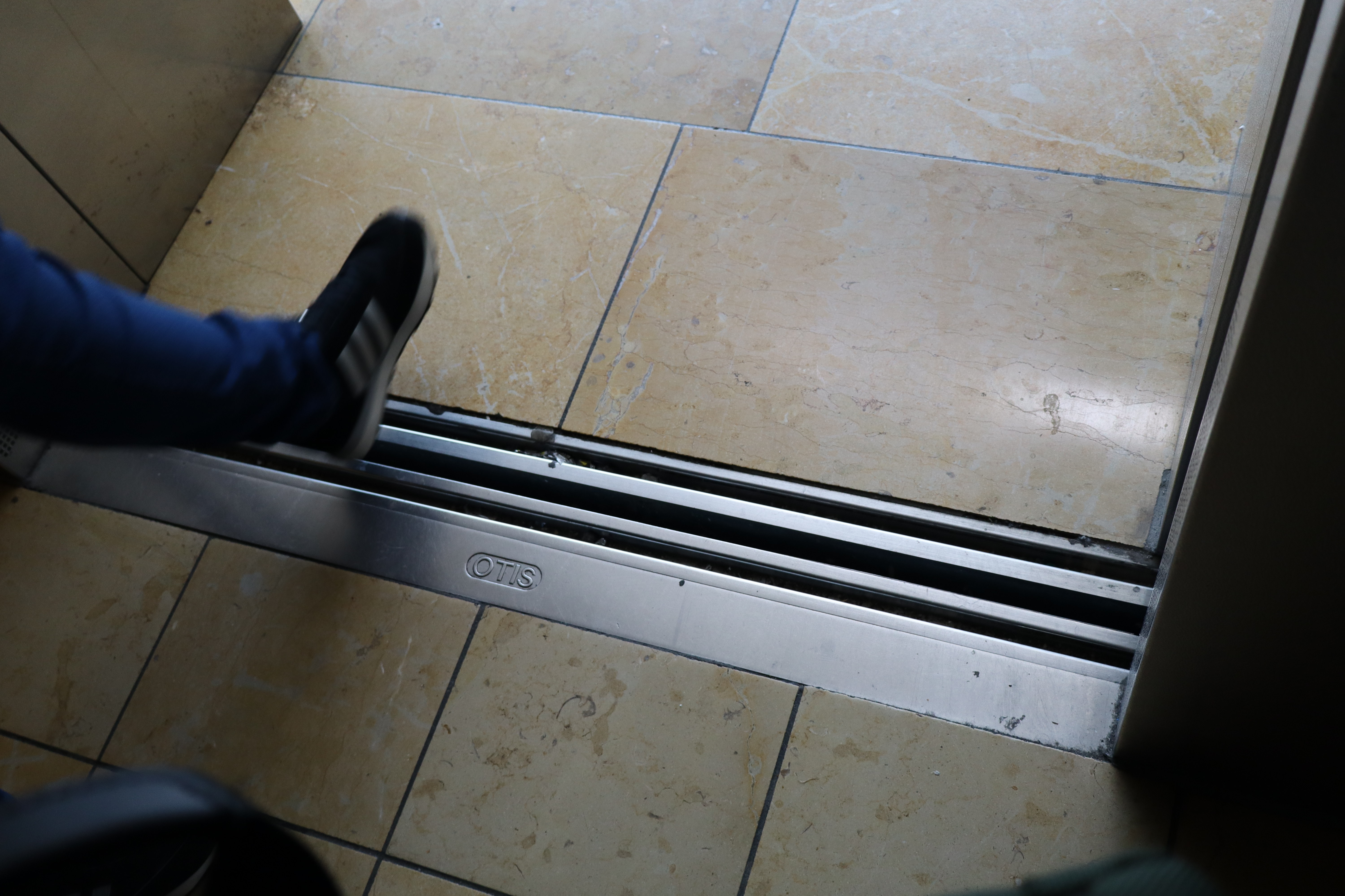 Lift Emergency Locksmith Cardiff
